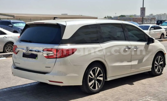 Buy Used Honda Odyssey White Car in Accra in Greater Accra Buy Used Honda Odyssey White Car in Accra in Greater Accra