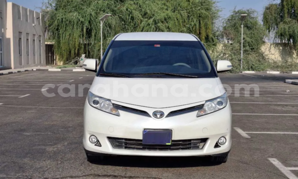 Buy Used Toyota Previa White Car in Accra in Greater Accra Buy Used Toyota Previa White Car in Accra in Greater Accra