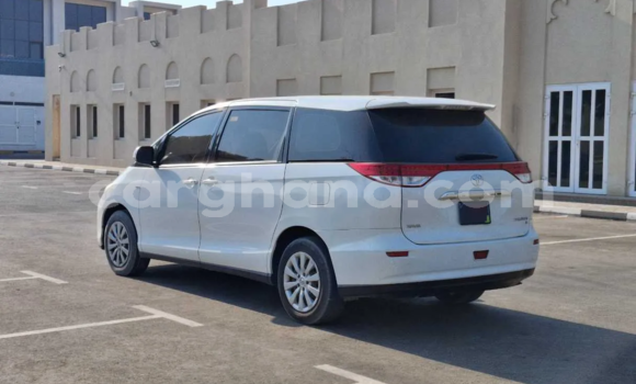 Buy Used Toyota Previa White Car in Accra in Greater Accra Buy Used Toyota Previa White Car in Accra in Greater Accra