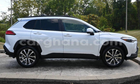 Buy Used Toyota Corolla Cross White Car in Accra in Greater Accra Buy Used Toyota Corolla Cross White Car in Accra in Greater Accra
