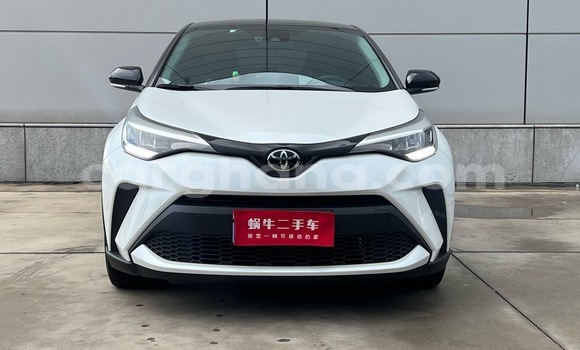 Buy Used Toyota C-HR White Car in Tema in Greater Accra Buy Used Toyota C-HR White Car in Tema in Greater Accra