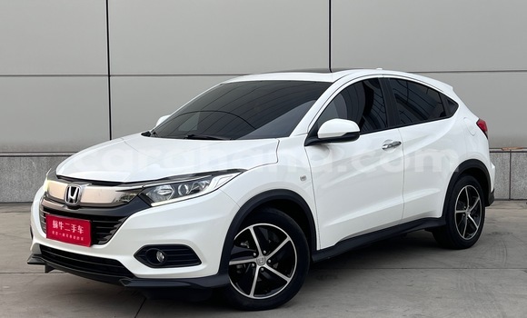 Buy Used Honda Vezel White Car in Tema in Greater Accra Buy Used Honda Vezel White Car in Tema in Greater Accra