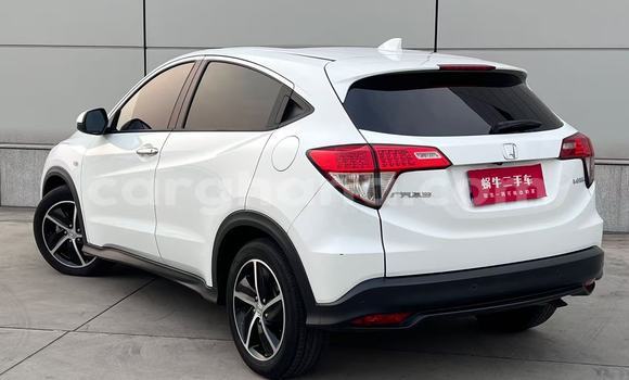 Buy Used Honda Vezel White Car in Tema in Greater Accra Buy Used Honda Vezel White Car in Tema in Greater Accra