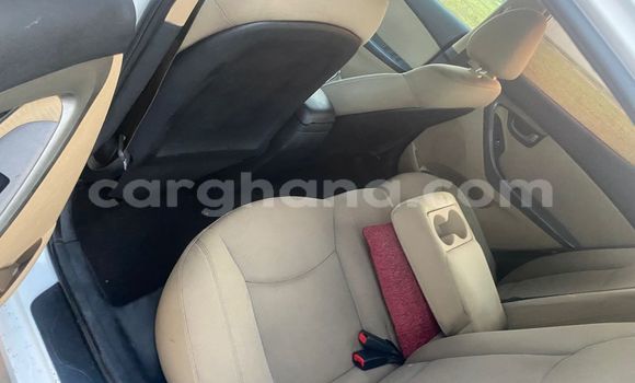Buy Used Hyundai Elantra White Car in Accra in Greater Accra Buy Used Hyundai Elantra White Car in Accra in Greater Accra