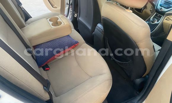 Buy Used Hyundai Elantra White Car in Accra in Greater Accra Buy Used Hyundai Elantra White Car in Accra in Greater Accra