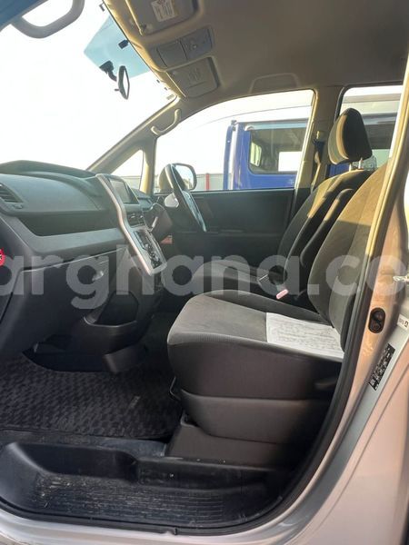 Big with watermark toyota voxy greater accra accra 60581