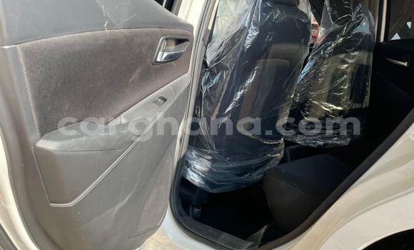 Buy Used Toyota Yaris White Car in Accra in Greater Accra Buy Used Toyota Yaris White Car in Accra in Greater Accra