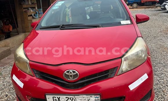 Sayi Na hannu Toyota Yaris Red Mota in Accra a Greater Accra