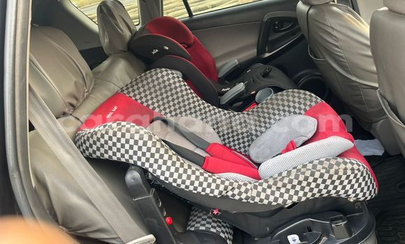 Buy Used Toyota Yaris Red Car in Accra in Greater Accra Buy Used Toyota Yaris Red Car in Accra in Greater Accra