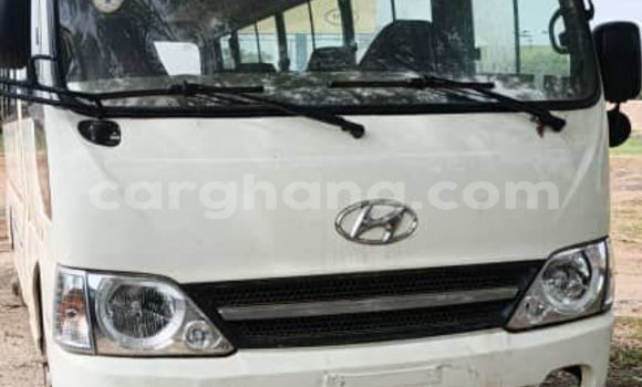 Buy Used Hyundai Cargo White Car in Accra in Greater Accra Buy Used Hyundai Cargo White Car in Accra in Greater Accra