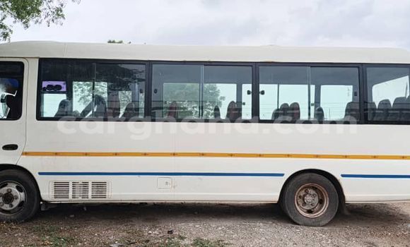 Buy Used Hyundai Cargo White Car in Accra in Greater Accra Buy Used Hyundai Cargo White Car in Accra in Greater Accra