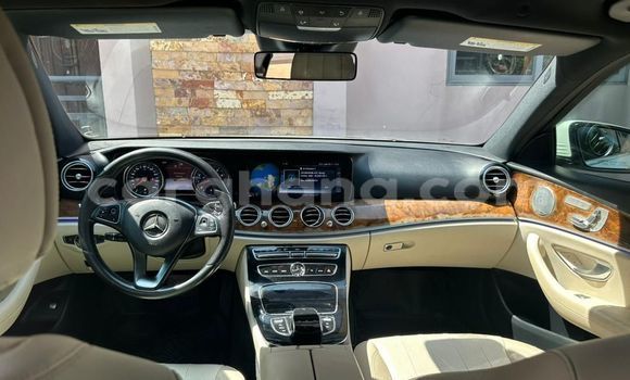 Buy Used Mercedes-Benz E-Classe White Car in Accra in Greater Accra Buy Used Mercedes-Benz E-Classe White Car in Accra in Greater Accra
