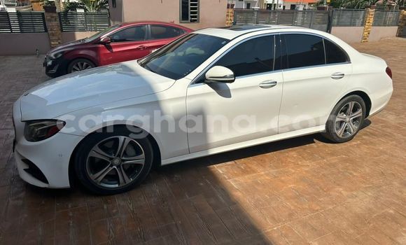Buy Used Mercedes-Benz E-Classe White Car in Accra in Greater Accra Buy Used Mercedes-Benz E-Classe White Car in Accra in Greater Accra