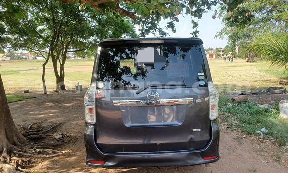 Buy Used Toyota Voxy Black Car in Accra in Greater Accra Buy Used Toyota Voxy Black Car in Accra in Greater Accra