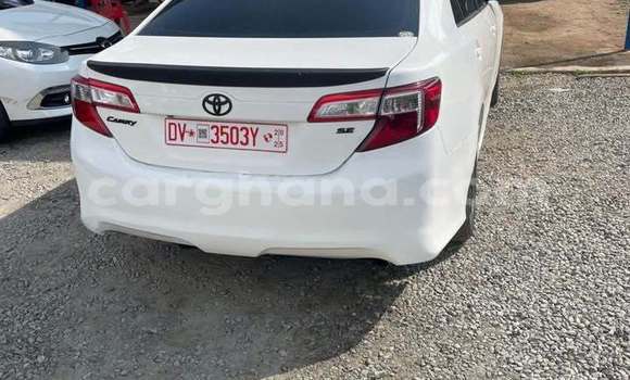 Buy Used Toyota Camry White Car in Accra in Greater Accra Buy Used Toyota Camry White Car in Accra in Greater Accra