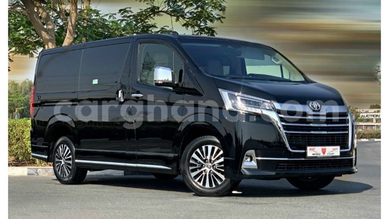 Big with watermark toyota granvia ashanti import dubai 10911