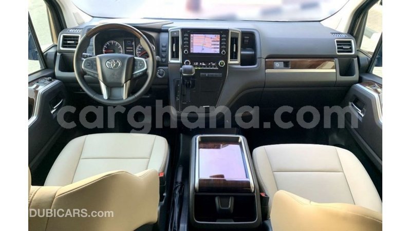 Big with watermark toyota granvia ashanti import dubai 10911