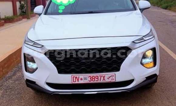 Buy Used Hyundai Santa Fe White Car in Accra in Greater Accra