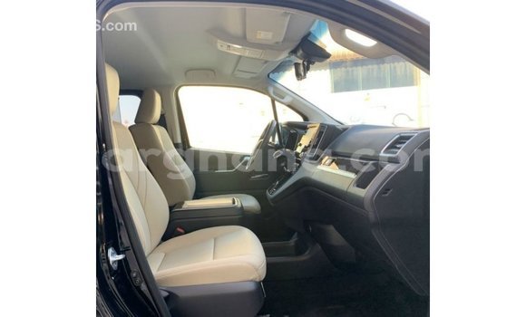 Sayi Imported Toyota Granvia Black Mota in Import - Dubai a Ashanti Sayi Imported Toyota Granvia Black Mota in Import - Dubai a Ashanti