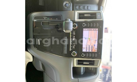 Sayi Imported Toyota Granvia Black Mota in Import - Dubai a Ashanti Sayi Imported Toyota Granvia Black Mota in Import - Dubai a Ashanti