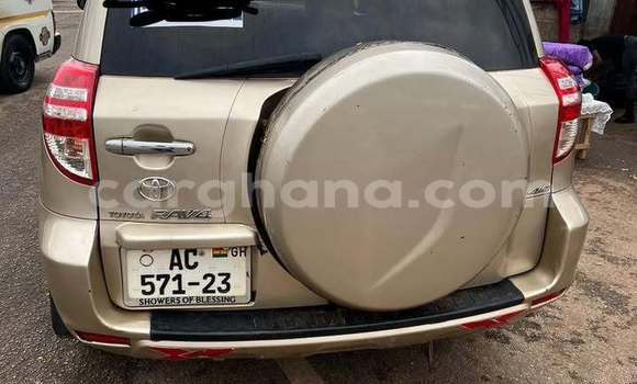 Ra Àlòkù Toyota RAV4 Miiran Ọkọ̀ in Accra ni Greater Accra Ra Àlòkù Toyota RAV4 Miiran Ọkọ̀ in Accra ni Greater Accra