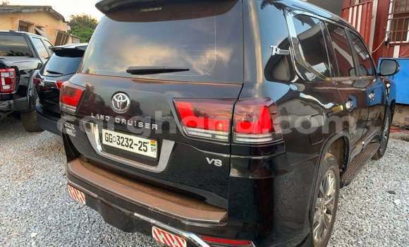 Buy Used Toyota Land Cruiser Black Car in Accra in Greater Accra Buy Used Toyota Land Cruiser Black Car in Accra in Greater Accra