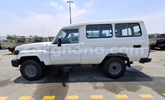 Buy New Toyota Land Cruiser White Car in Accra in Greater Accra Buy New Toyota Land Cruiser White Car in Accra in Greater Accra