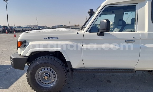 Buy New Toyota Land Cruiser White Car in Accra in Greater Accra Buy New Toyota Land Cruiser White Car in Accra in Greater Accra