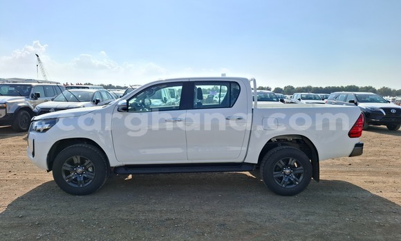 Buy New Toyota Hilux White Car in Accra in Greater Accra Buy New Toyota Hilux White Car in Accra in Greater Accra