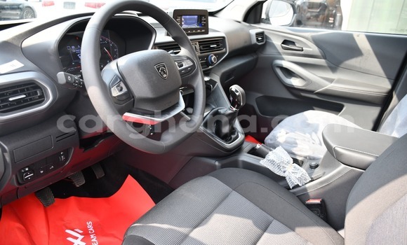 Sayi Sabo Peugeot Partner White Mota in Kumasi a Ashanti Sayi Sabo Peugeot Partner White Mota in Kumasi a Ashanti