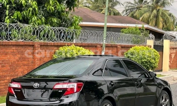 Ra Àlòkù Toyota Camry Black Ọkọ̀ in Accra ni Greater Accra Ra Àlòkù Toyota Camry Black Ọkọ̀ in Accra ni Greater Accra
