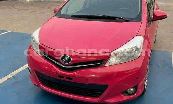 Ra Àlòkù Toyota Vitz Red Ọkọ̀ in Ada ni Oorun Ra Àlòkù Toyota Vitz Red Ọkọ̀ in Ada ni Oorun