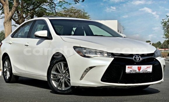 Sayi Imported Toyota Camry White Mota in Import - Dubai a Ashanti Sayi Imported Toyota Camry White Mota in Import - Dubai a Ashanti