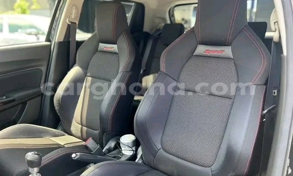 Buy Used Suzuki Swift Black Car in Ada in Eastern