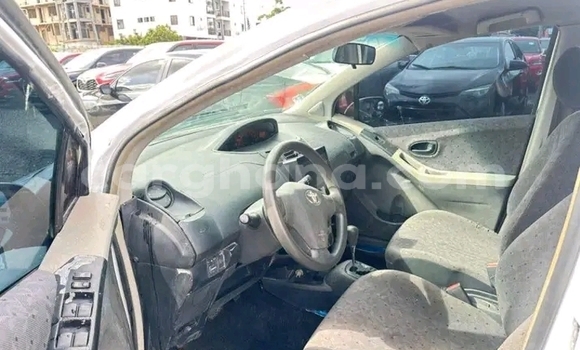 Buy Used Toyota Yaris White Car in Accra in Greater Accra Buy Used Toyota Yaris White Car in Accra in Greater Accra