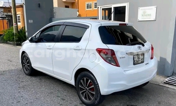 Buy Used Toyota Vitz White Car in Accra in Greater Accra Buy Used Toyota Vitz White Car in Accra in Greater Accra