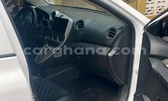 Buy Used Toyota Matrix White Car in Accra in Greater Accra