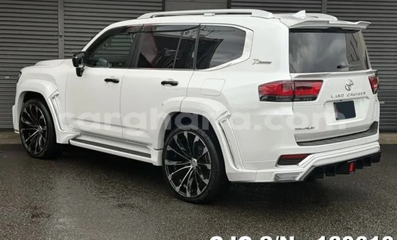 Buy Used Toyota Land Cruiser White Car in Accra in Greater Accra Buy Used Toyota Land Cruiser White Car in Accra in Greater Accra