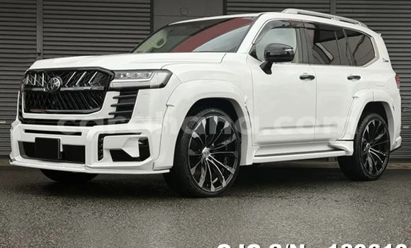 Buy Used Toyota Land Cruiser White Car in Accra in Greater Accra Buy Used Toyota Land Cruiser White Car in Accra in Greater Accra