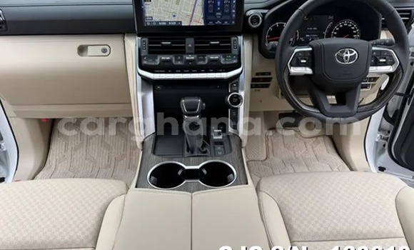Buy Used Toyota Land Cruiser White Car in Accra in Greater Accra Buy Used Toyota Land Cruiser White Car in Accra in Greater Accra