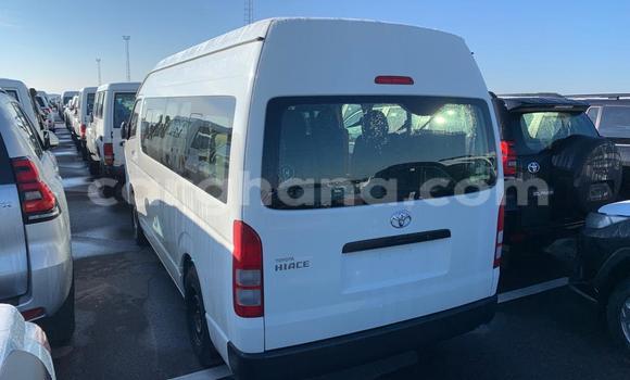 Buy New Toyota Grand HiAce White Car in Kumasi in Ashanti Buy New Toyota Grand HiAce White Car in Kumasi in Ashanti