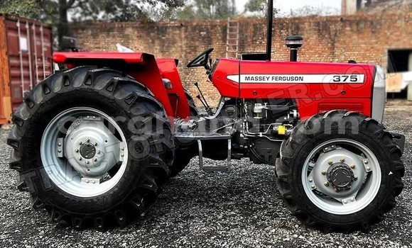 Buy Used Caterpillar 120 Red Truck in Accra in Greater Accra