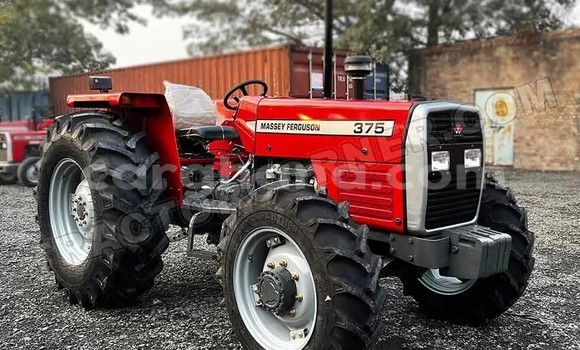 Buy Used Caterpillar 120 Red Truck in Accra in Greater Accra Buy Used Caterpillar 120 Red Truck in Accra in Greater Accra