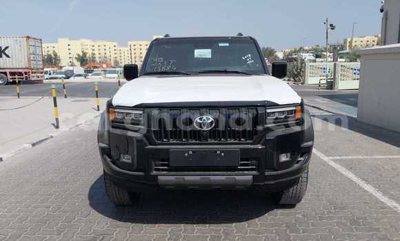 Sayi Sabo Toyota Land Cruiser Prado Black Mota in Accra a Greater Accra