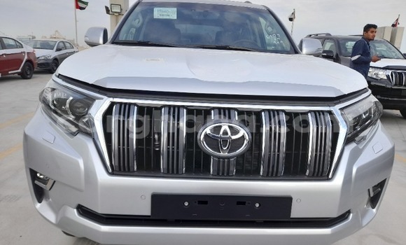 Buy Used Toyota Land Cruiser Prado White Car in Accra in Greater Accra