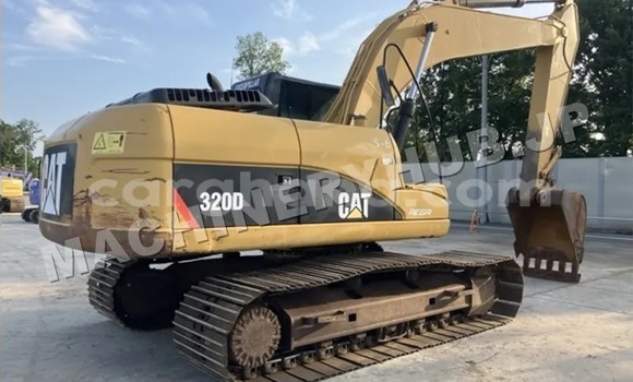 Buy Used Caterpillar 120 Other Truck in Accra in Greater Accra Buy Used Caterpillar 120 Other Truck in Accra in Greater Accra