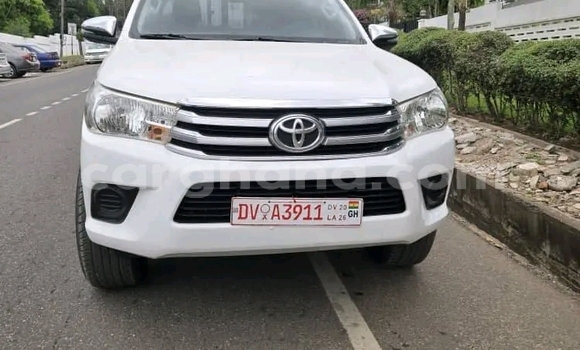 Buy Used Toyota Hilux Black Car in Accra in Greater Accra Buy Used Toyota Hilux Black Car in Accra in Greater Accra