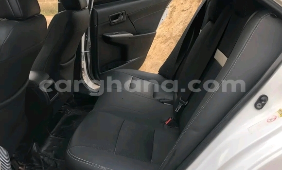 Buy Used Toyota Camry White Car in Accra in Greater Accra Buy Used Toyota Camry White Car in Accra in Greater Accra