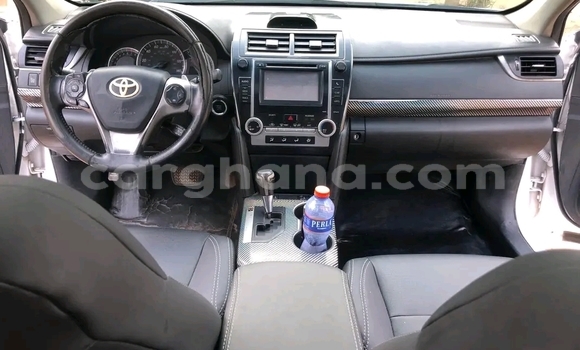 Buy Used Toyota Camry White Car in Accra in Greater Accra Buy Used Toyota Camry White Car in Accra in Greater Accra