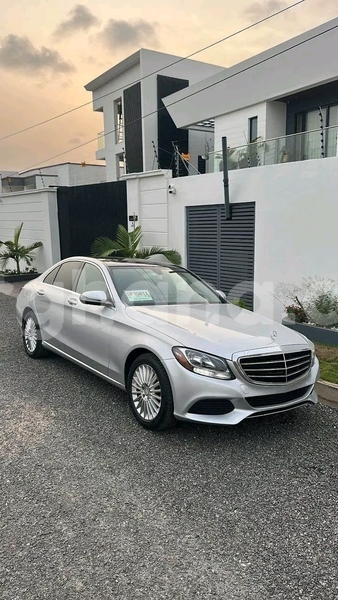 Big with watermark mercedes benz 300cd greater accra accra 60802